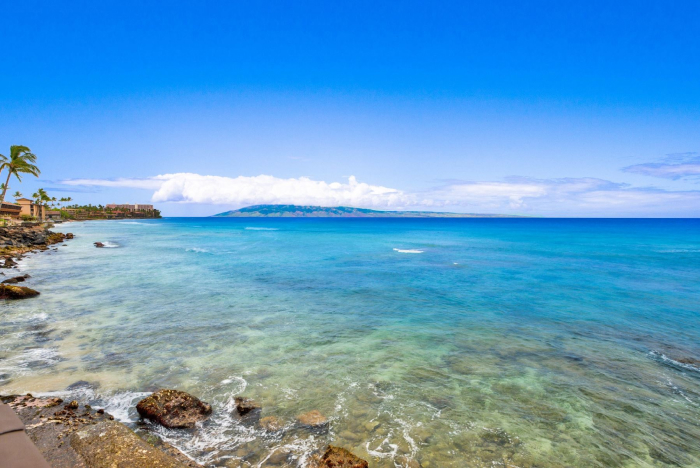 Honokowai, Maui, Ocean with corals, West Maui coast.